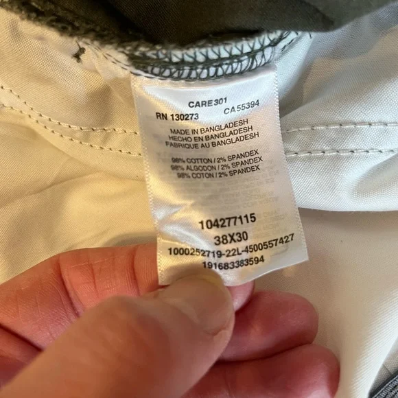 Men's Green Cargo Pants - Picture 4 of 7